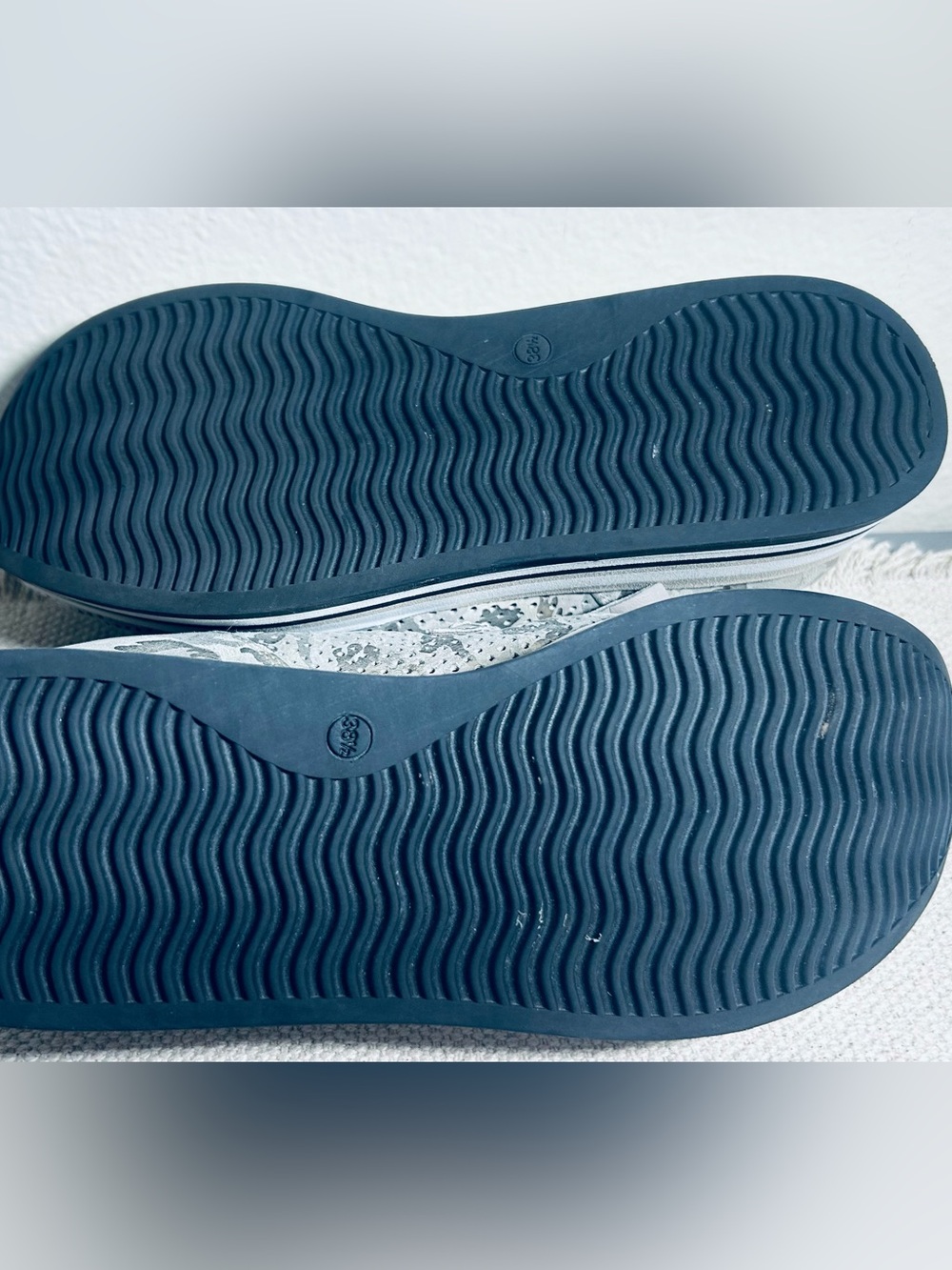 Softwaves Platform Slip-On Sneaker- Metallic Camo - Picture 9 of 14